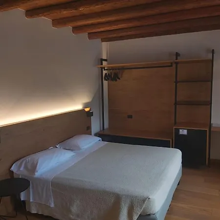 La Casa Vecchia *
